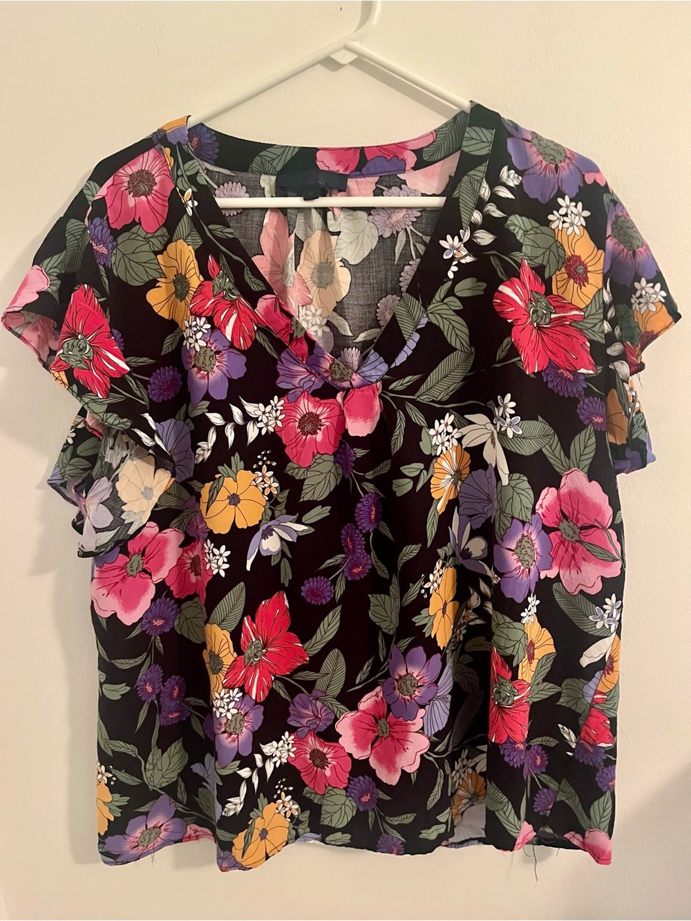Rachel Black Floral V-Neck Short Sleeve Blouse